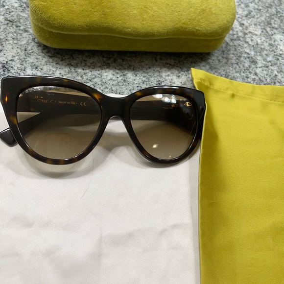 Gucci cat eye sunglasses - Picture 5 of 7